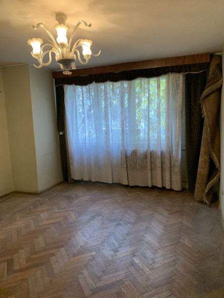 Apartament 3 camere cf 1 dec, zona Eminescu