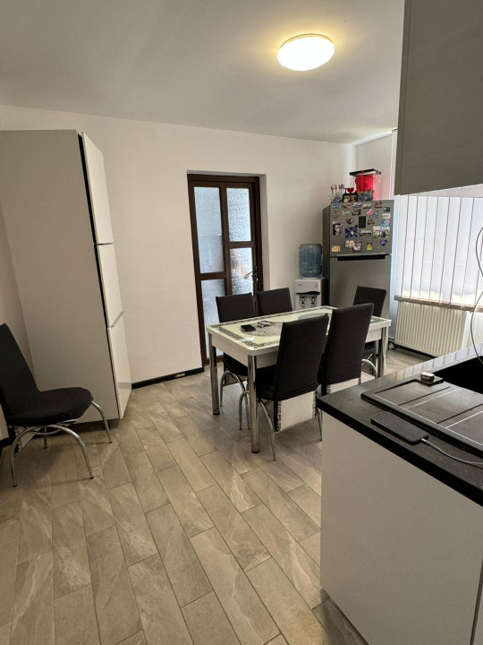 Apartament Ultracentral etaj 1/2