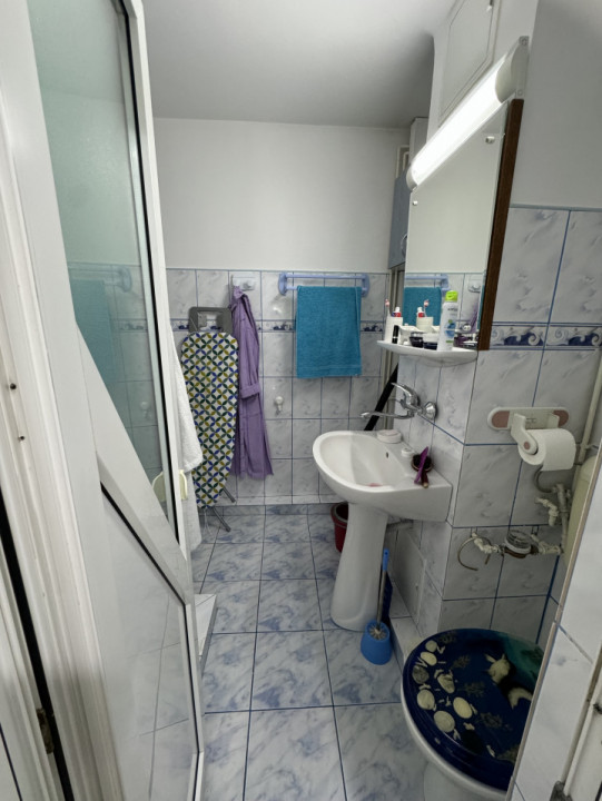 Apartament 4 cam, cf 1 dec, et 2/8, zona 9 Mai- Piata