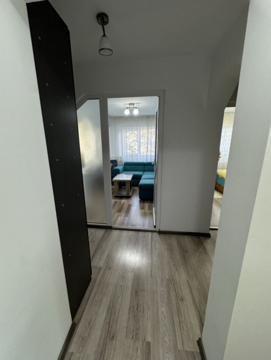 Apartament 4 cam, cf 1 dec, et 2/8, zona 9 Mai- Piata