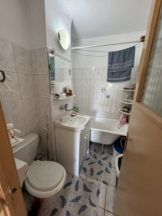 Apartament 3 cam, cf 2 dec, Sos Vestului