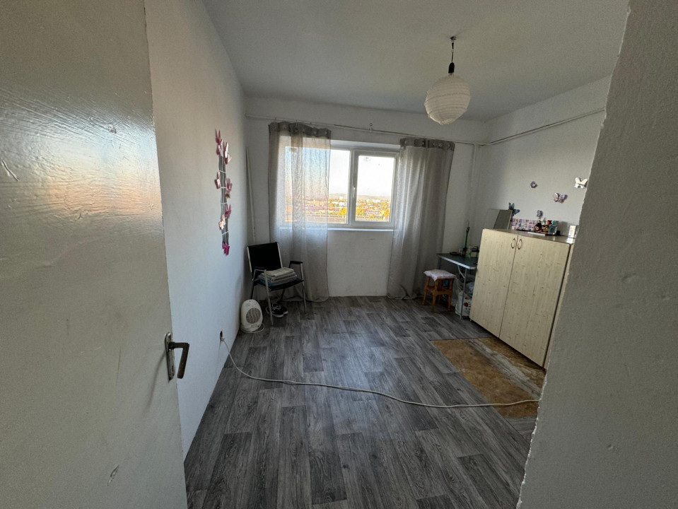 Vânzare Apartament 4 Camere Confort 1 – Decomandat, Etaj 9/9 B-dul Bucuresti