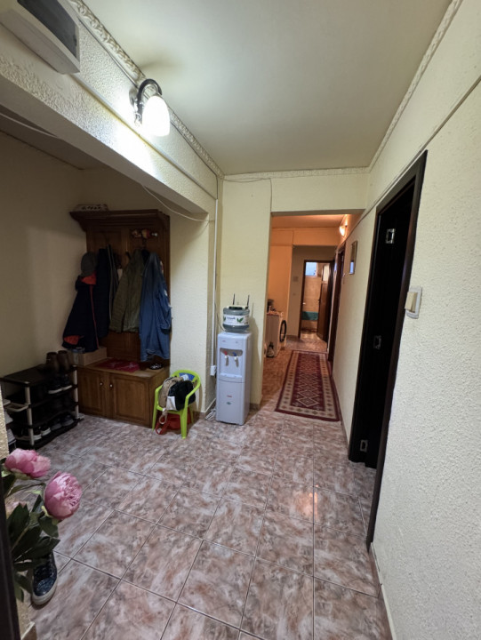 Apartament 4 camera, CF 1 dec, et. 4/4, Zona Malu Rosu